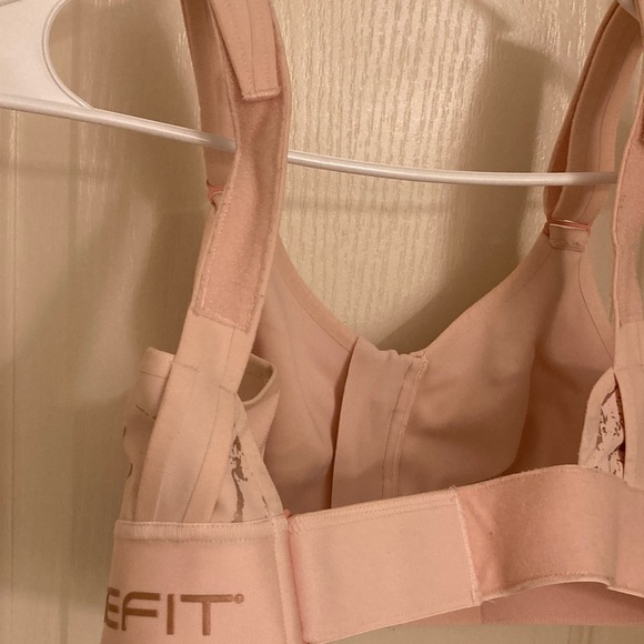 Women's Pink Front-Zip Sports Bra - Picture 8 of 9